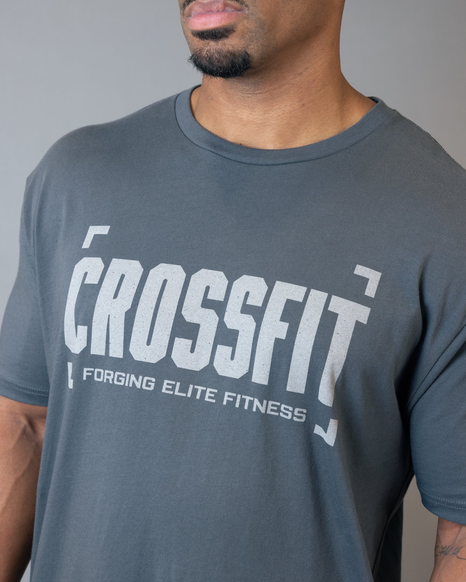 Men's Elite Fitness Bracket Tee - Image 2